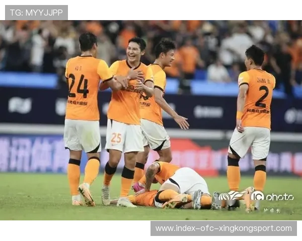 青岛海牛边路渗透多次撕裂防线空间 青岛海牛边路渗透多次撕裂防线空间