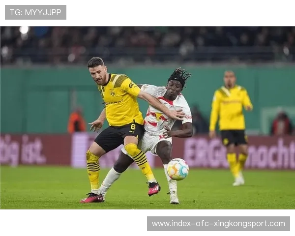 多特蒙德中路快速渗透形成高压态势