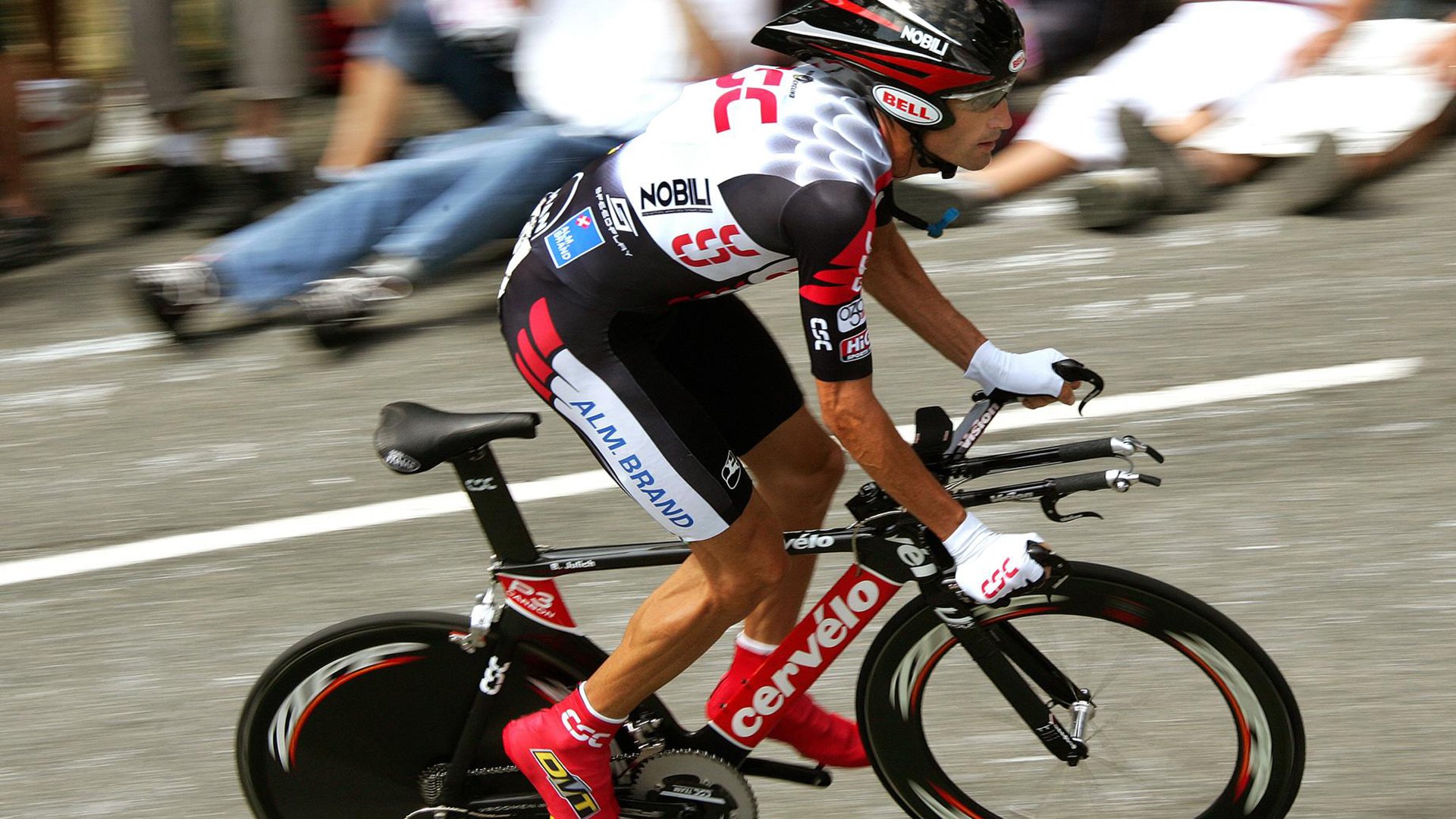 校园足球精英赛 中国中学生队连克日韩豪强捧杯